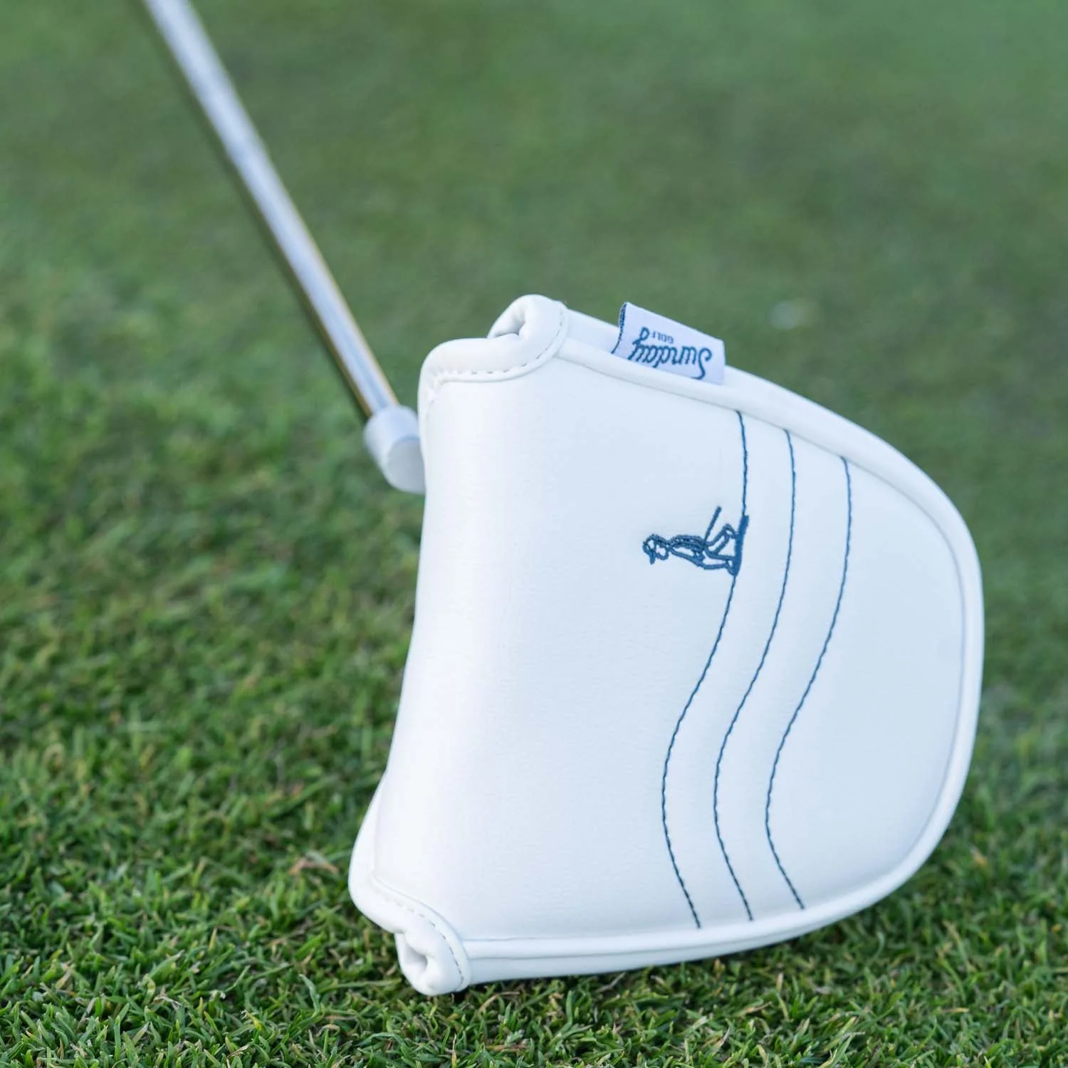Mallet Putter Headcover | White/Navy - Image 5